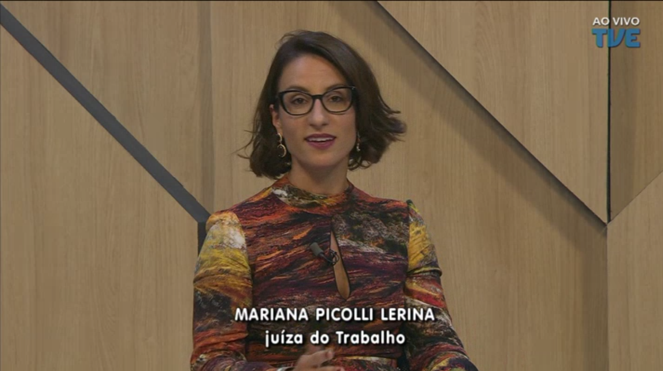 Comunicação com a sociedade