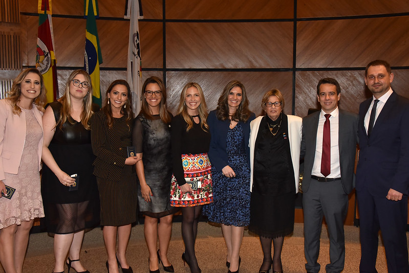 4ª Região tem sete novos juízes: magistrados recebem as boas-vindas da AMATRA