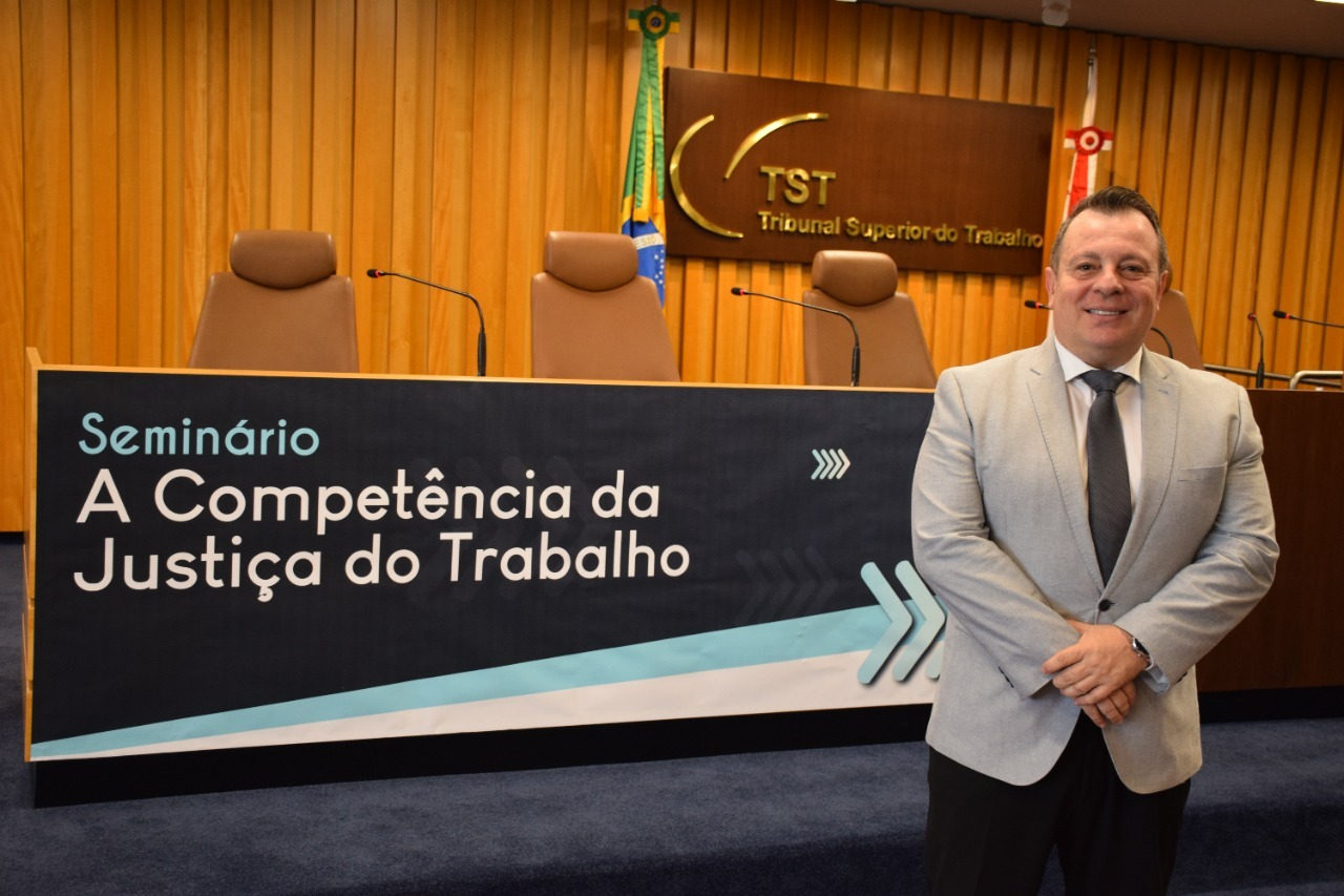 Associação participa de evento do TST