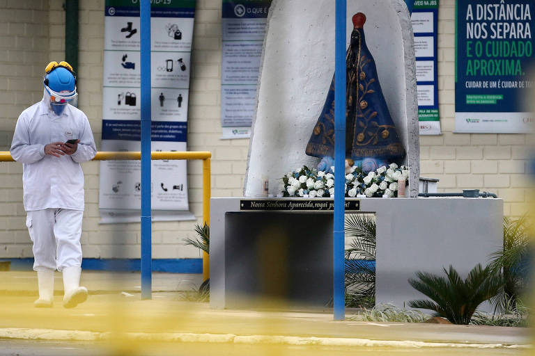 Justiça manda JBS indenizar trabalhadora contaminada por coronavírus em frigorífico